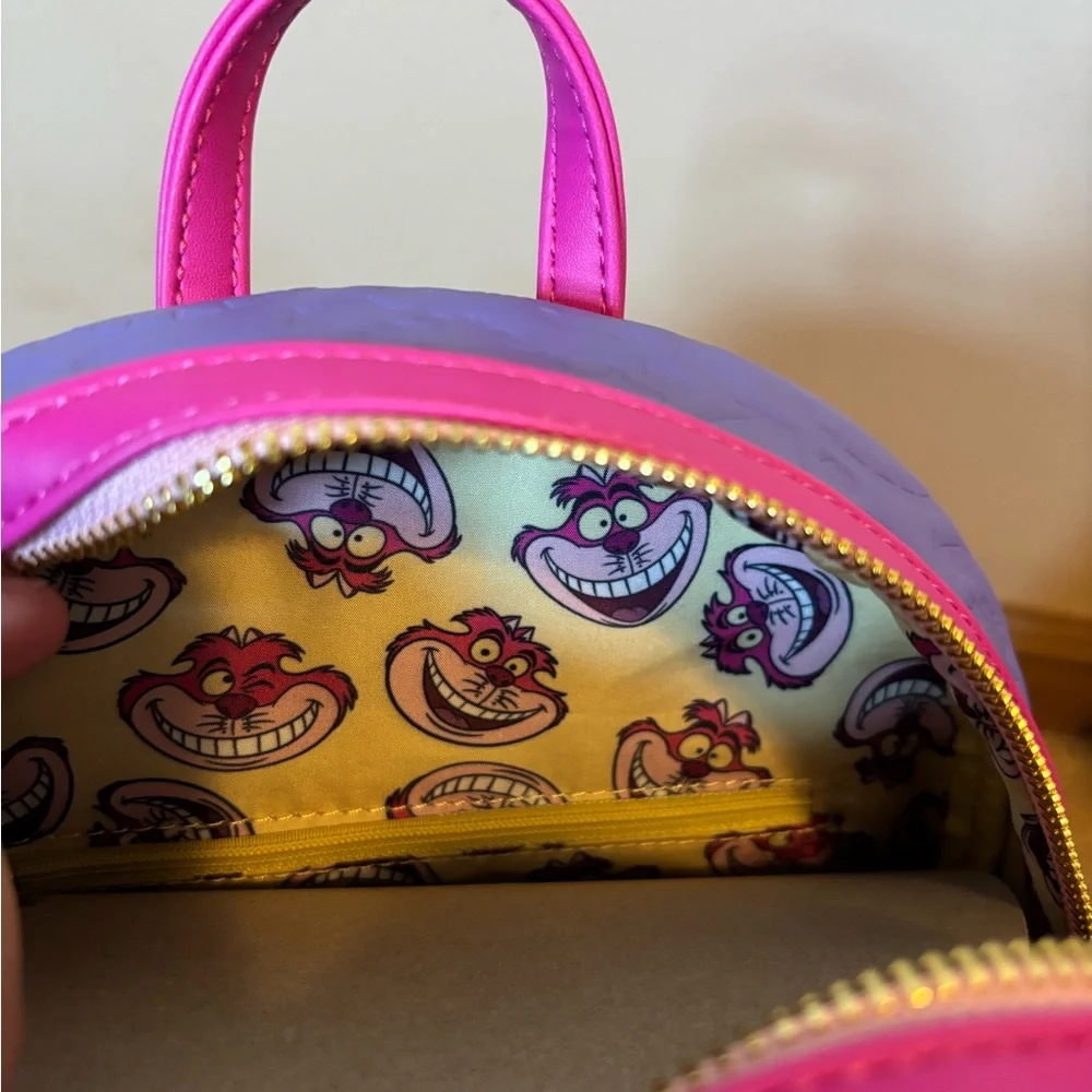 Disney Alice In Wonderland Loungefly Fuzzy Cheshire Mini Backpack - Picture 11 of 11